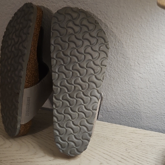 Birkenstock Giza Gray Sandals - Picture 5 of 7